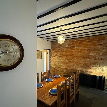 Mill Hill Guest House Каус Екстер'єр фото