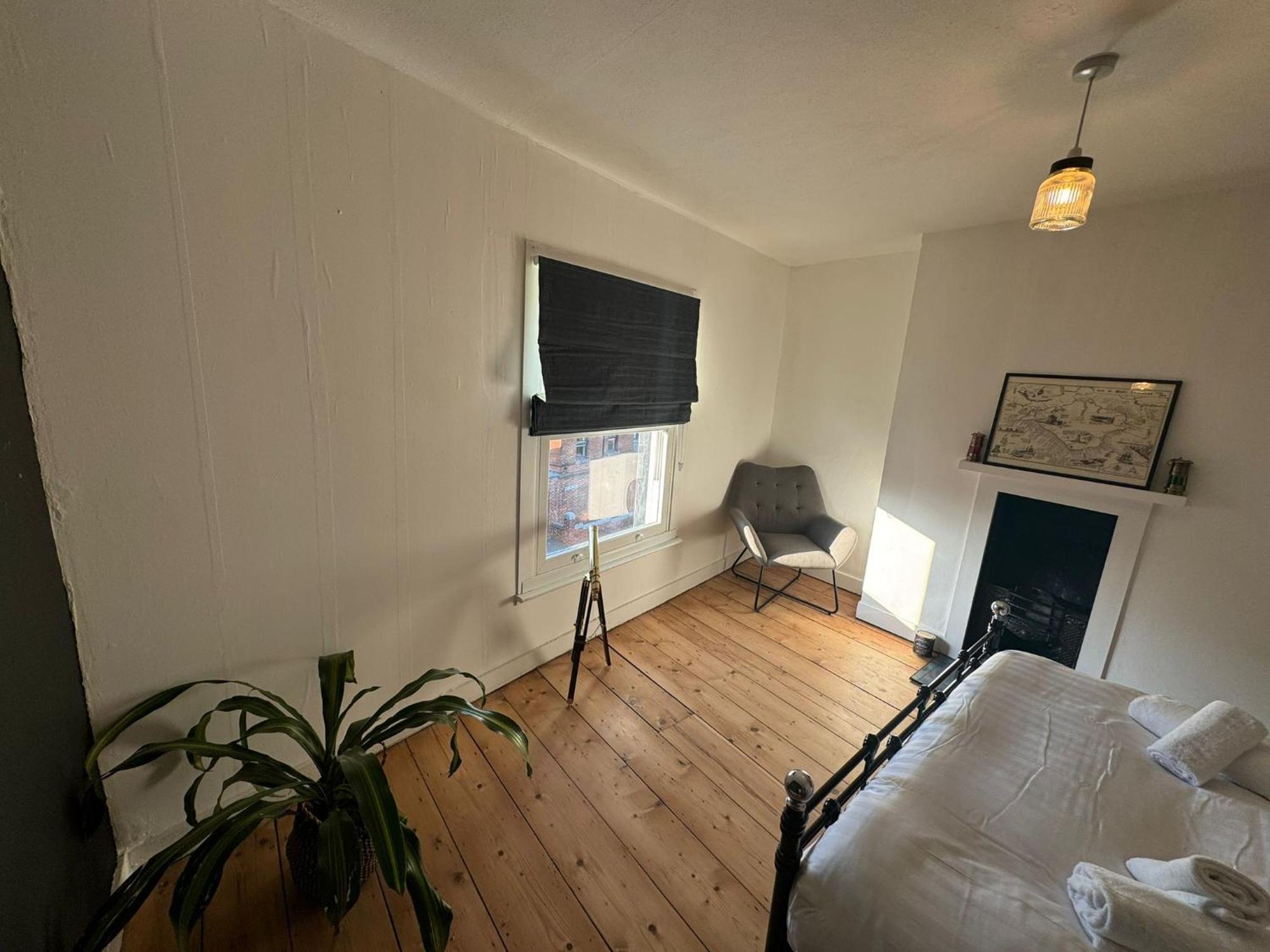 Mill Hill Guest House Каус Екстер'єр фото